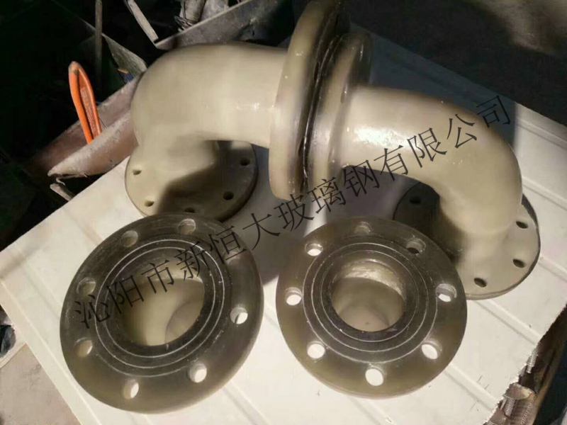 法兰弯头阀门